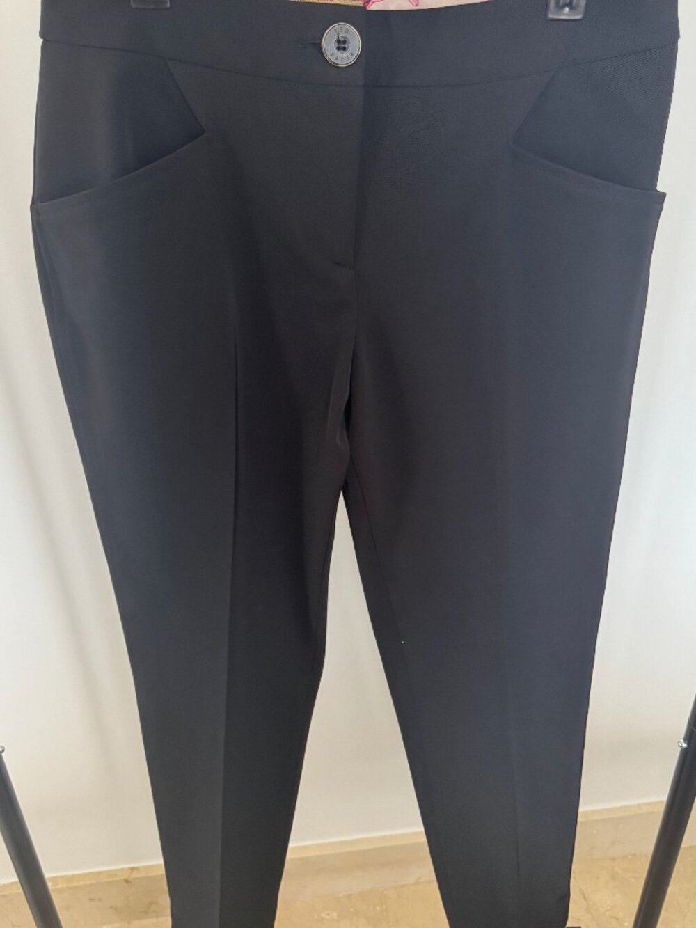 Ted Baker London Black Slim Leg Trousers Floral Waistband Size 1